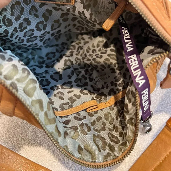 Perlina Womens Brown Leather Shoulder Handbag Zip Pockets Striped Side Design - Picture 13 of 14